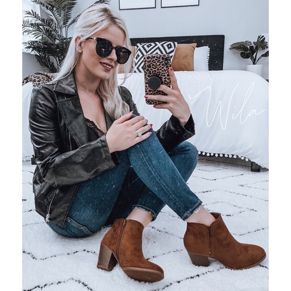 Vegan suede booties brown ankle boots - Picture 5 of 8